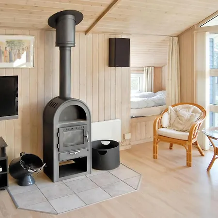 Ferienhaus Nice Home In Blavand With Sauna *